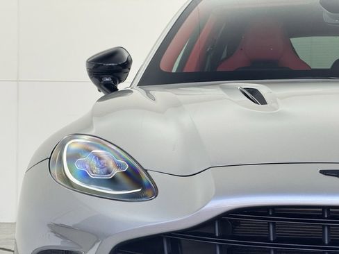 Used 2025 Aston Martin DBX 707 image 47