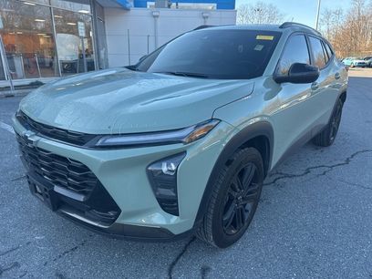 Used 2024 Chevrolet Trax ACTIV w/ Sunroof Package