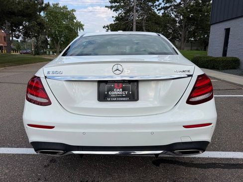 Used 2017 Mercedes-Benz E 300 4MATIC image 15