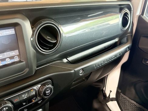 Used 2023 Jeep Wrangler Unlimited Sport AWD/4WD image 22
