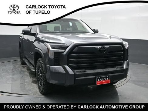Used 2026 Toyota Tundra SR5 w/ SR5 Convenience Package AWD/4WD image 7