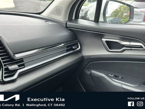 Used 2023 Kia Sportage LX AWD/4WD image 20