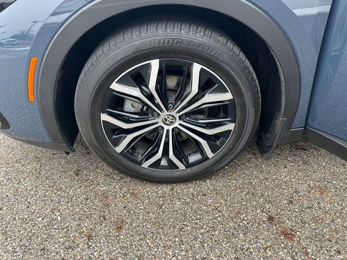 Certified 2026 Toyota Crown XLE image 25