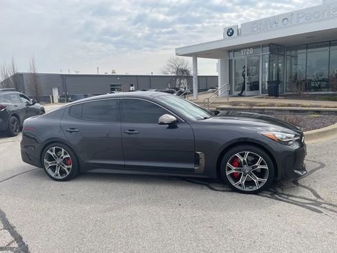 Used 2021 Kia Stinger GT1 image 2