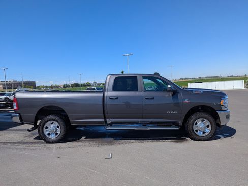 Used 2021 RAM 2500 Big Horn AWD/4WD image 4