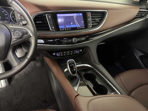 Used 2021 Buick Enclave Avenir w/ Avenir Technology Package FWD image 30