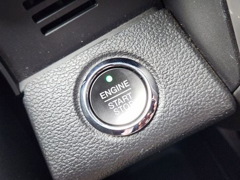 Used 2018 Ford F150 Platinum image 23