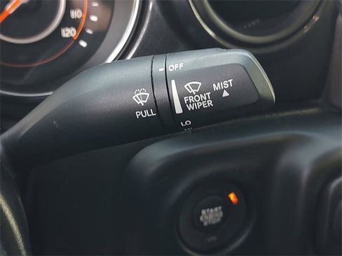 Certified 2022 Jeep Gladiator Sport image 17