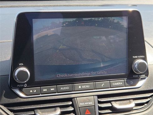 Used 2022 Nissan Altima 2.5 SV FWD image 28