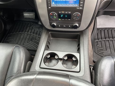 Used 2011 GMC Yukon SLT image 20