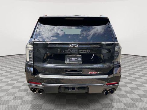 Used 2025 Chevrolet Suburban RST w/ Comfort Package AWD/4WD image 3
