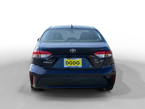 Used 2022 Toyota Corolla LE image 4