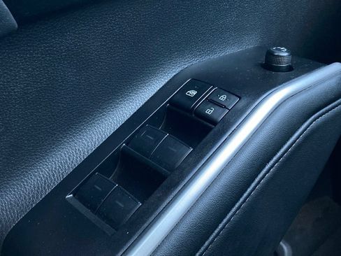 Certified 2025 Toyota Highlander XSE AWD/4WD image 15