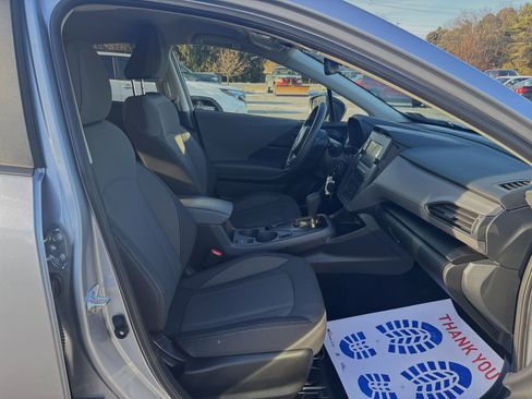 Certified 2025 Subaru Crosstrek 2.0i image 9