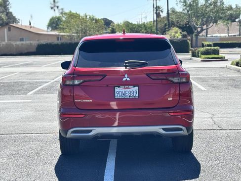 Used 2023 Mitsubishi Outlander SE FWD image 6