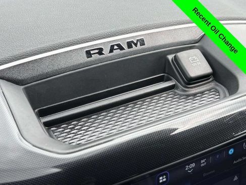 Used 2022 RAM 1500 Laramie AWD/4WD image 21
