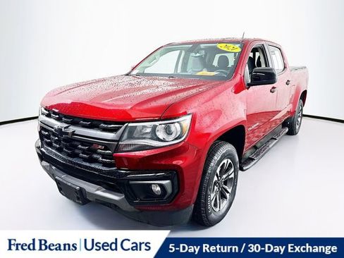 Used 2021 Chevrolet Colorado Z71 AWD/4WD image 3