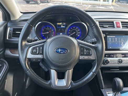 Used 2016 Subaru Outback 3.6R Limited image 12