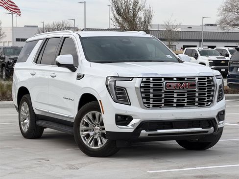 Certified 2025 GMC Yukon Denali image 2