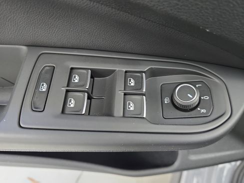 Used 2023 Volkswagen GTI SE image 27