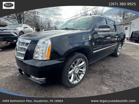 Used 2011 Cadillac Escalade ESV Platinum image 1