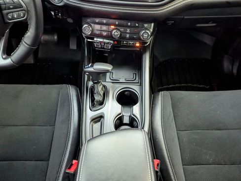 Used 2022 Dodge Durango SRT w/ Technology Group AWD/4WD image 21