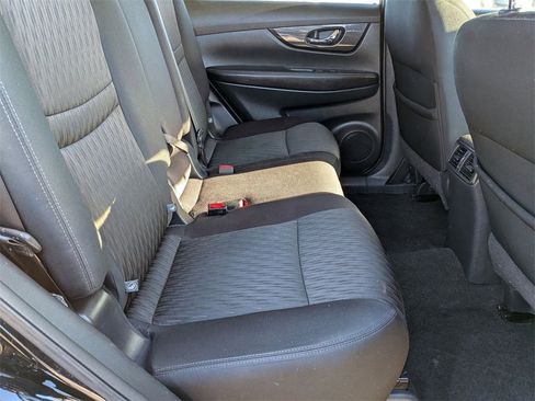 Used 2017 Nissan Rogue SV w/ Midnight Edition Package image 21