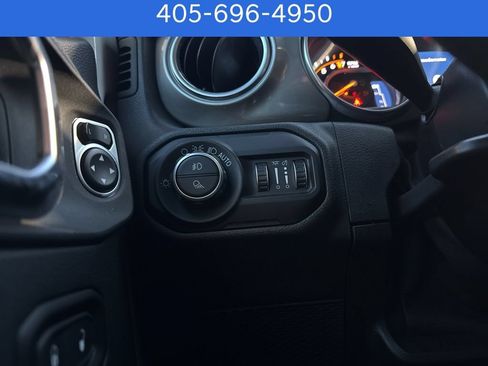 Used 2020 Jeep Gladiator Overland AWD/4WD image 28
