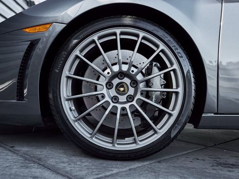 Used 2013 Lamborghini Gallardo LP 550-2 image 3