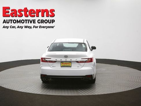 Used 2025 Toyota Camry SE FWD image 37