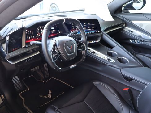 Used 2026 Chevrolet Corvette Z06 RWD image 13