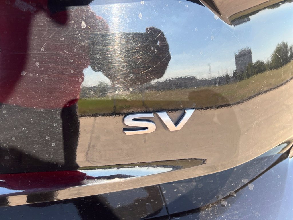Used 2024 Nissan Rogue SV FWD image 9
