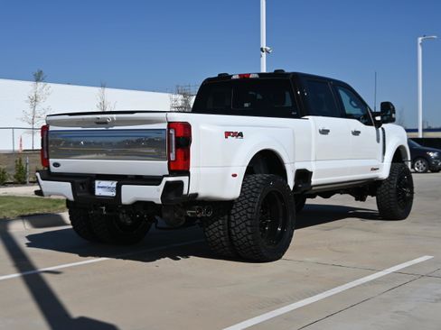 Used 2026 Ford F450 Platinum w/ Platinum Plus Package AWD/4WD image 42