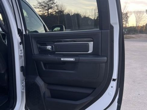 Used 2016 RAM 1500 Limited image 28