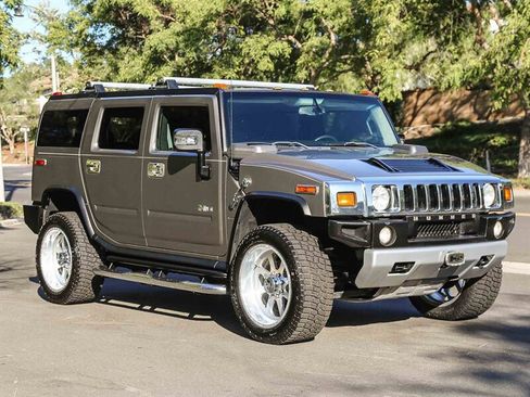 Used 2008 HUMMER H2 image 8