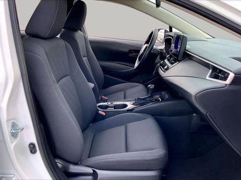 Used 2024 Toyota Corolla LE FWD image 9