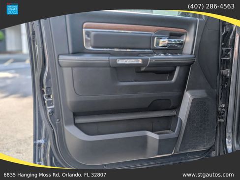 Used 2015 RAM 1500 Laramie RWD image 10