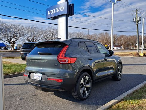 New 2026 Volvo XC40 B4 Core image 3