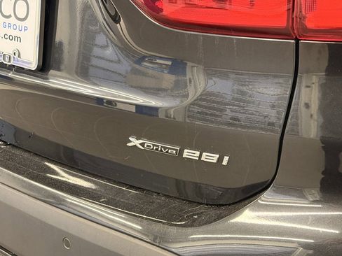 Used 2020 BMW X1 xDrive28i w/ Convenience Package image 9