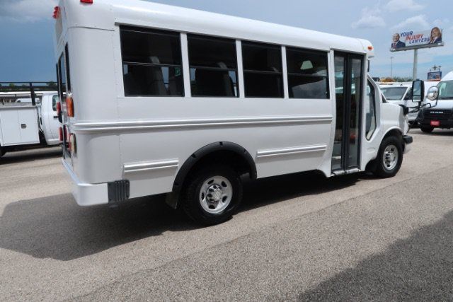 Used 2014 Chevrolet Express 3500 w/ School Bus Package RWD image 4