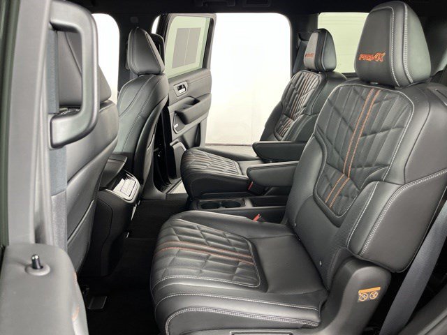 Used 2026 Nissan Armada PRO-4X AWD/4WD image 39