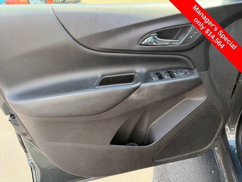 Used 2019 Chevrolet Equinox LT FWD image 16