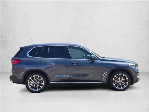 Used 2019 BMW X5 xDrive40i w/ Premium Package 2 AWD/4WD image 4