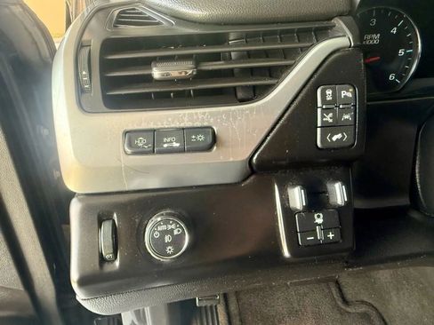 Used 2016 Chevrolet Tahoe LTZ image 40