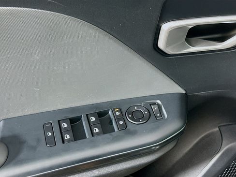 Used 2025 Kia K4 FWD image 15