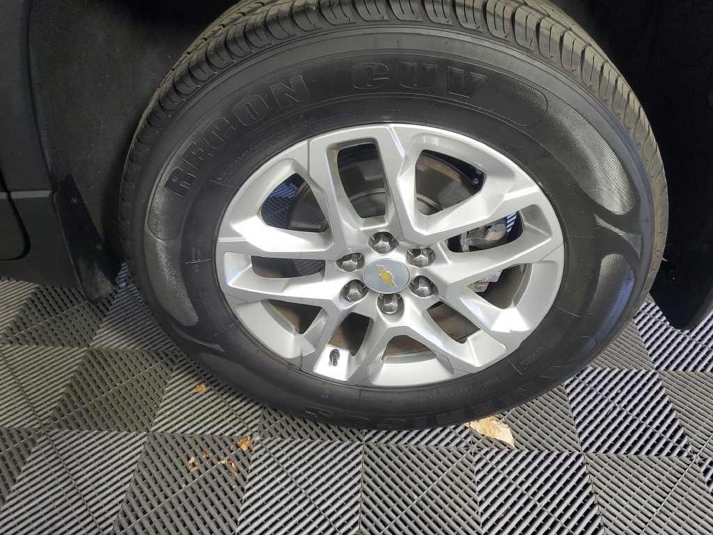 Used 2020 Chevrolet Traverse LT FWD image 31