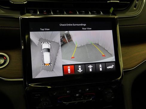 New 2025 Jeep Grand Cherokee Summit w/ Obsidian Package image 23