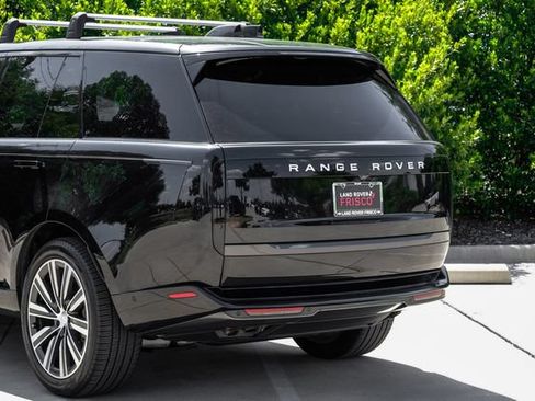Used 2024 Land Rover Range Rover SE AWD/4WD image 15