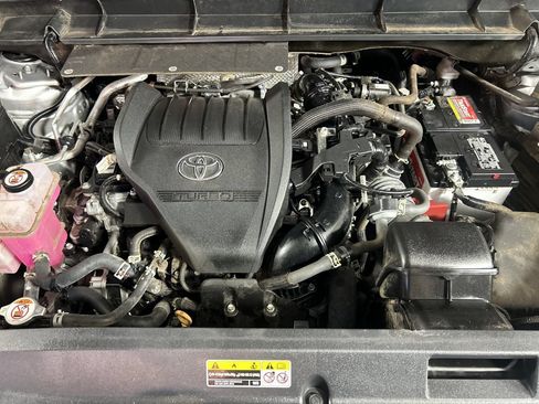 Used 2025 Toyota Highlander Platinum AWD/4WD image 12