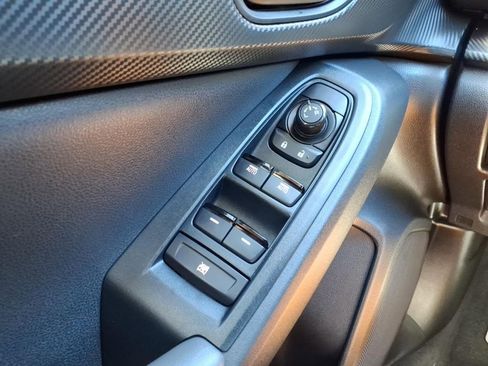 Used 2025 Subaru Crosstrek 2.0i Premium image 28